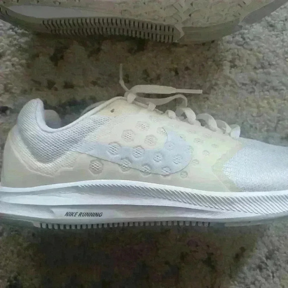 Nike Womens Pure Platinum Downshifter 7 8.5 - Picture 15 of 16